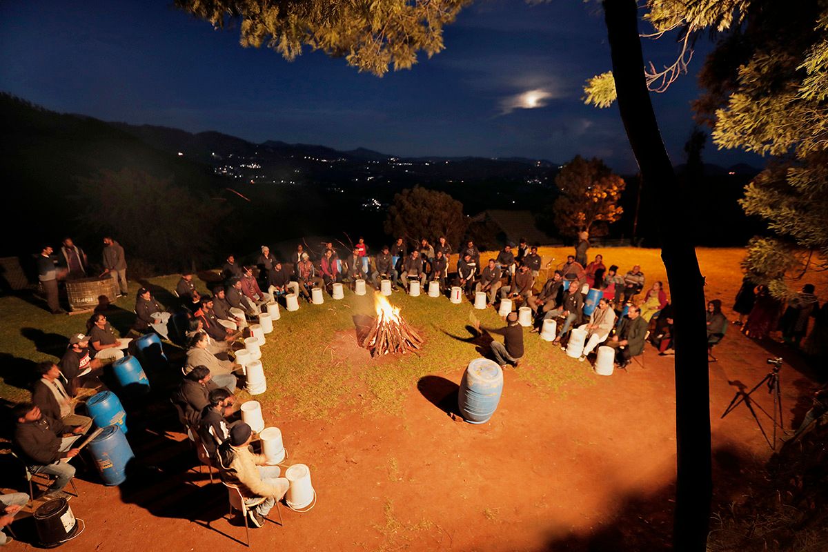 Drum Circle at LLA – When beating one’s own drum in sync with the others, was so much fun!